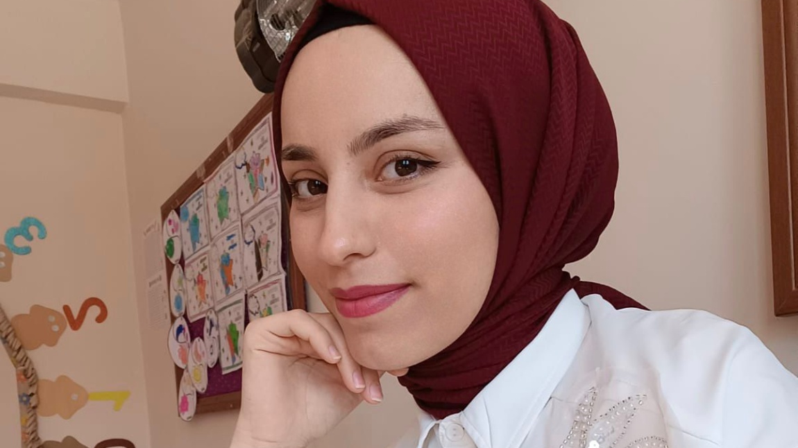 Melike ÇELİK - Okul Öncesi Öğretmeni